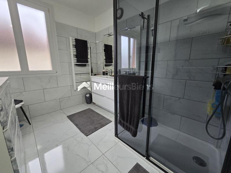 Maison - 115 m² - 6 pièces