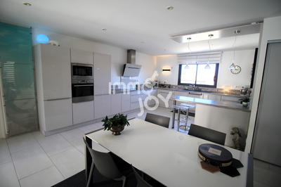 Maison - 128 m² - 5 pièces