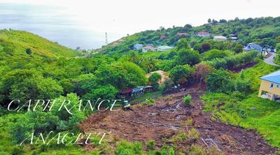 Terrain constructible - 1 606 m²