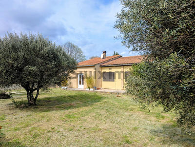 Villa - 104 m² - 5 pièces