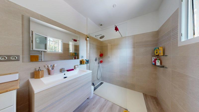 Maison - 121 m² - 5 pièces