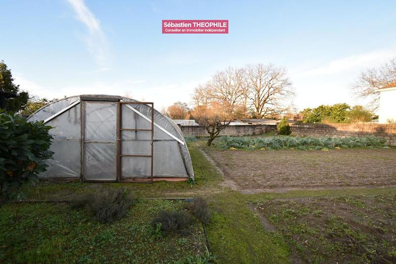 Terrain constructible - 780 m²