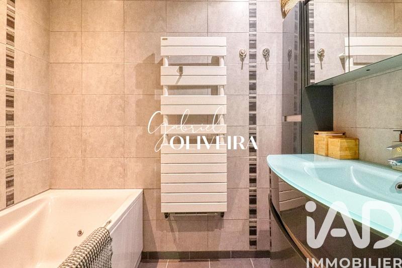 Appartement - 82 m² - 4 pièces