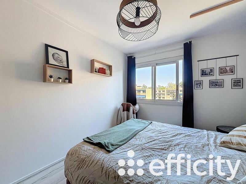 Appartement ancien - 83 m² - 3 pièces