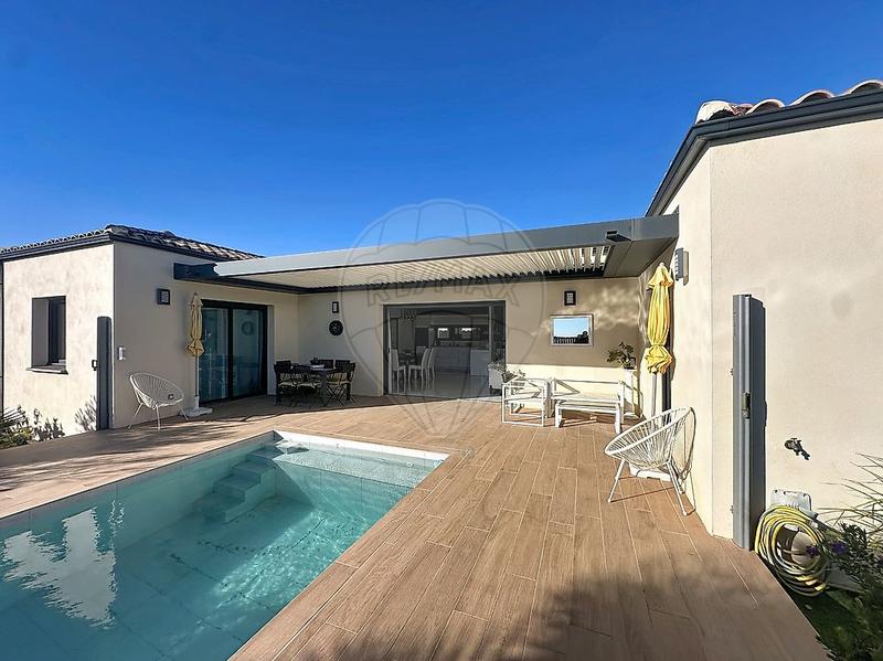 Maison - 140 m² - 6 pièces