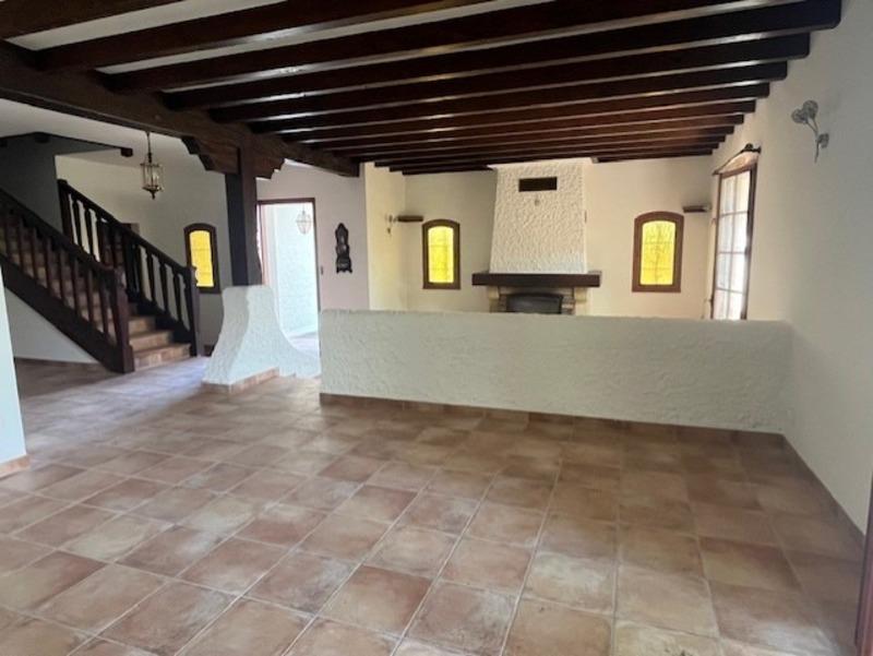 Maison - 185 m² - 6 pièces