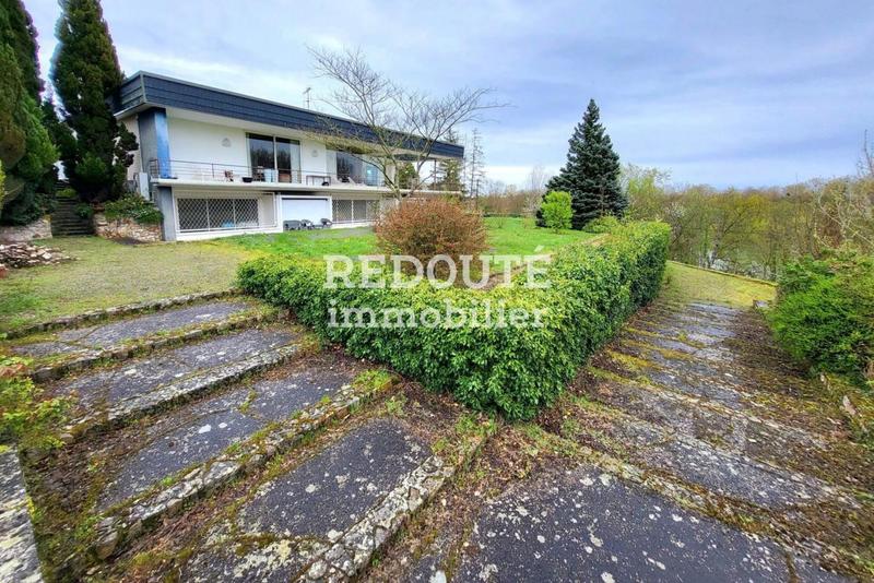 Maison d'architecte - 413 m² - 7 pièces