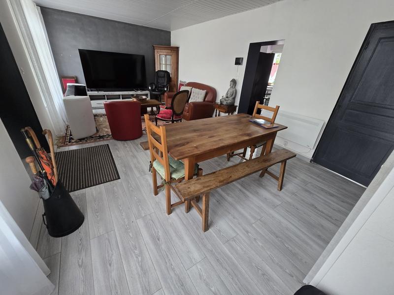 Maison traditionnelle - 94 m² - 4 pièces