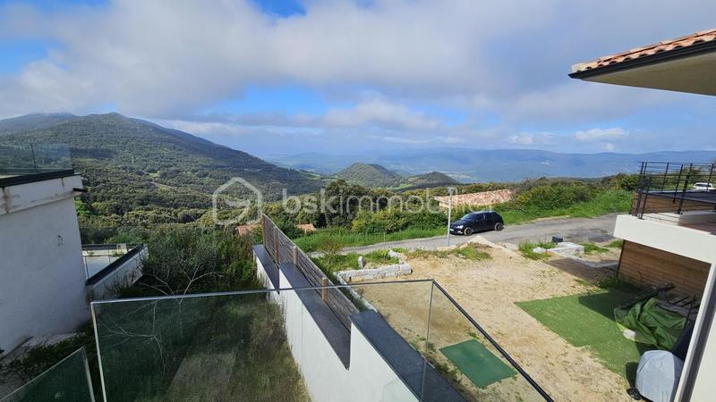 Maison - 172 m² - 3 pièces