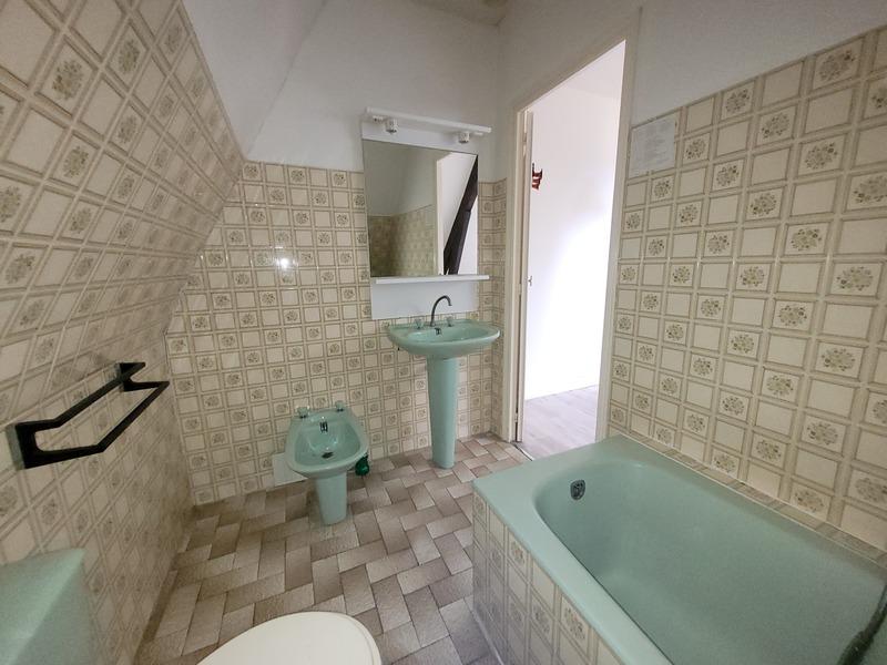 Propriété - 373 m² - 14 pièces