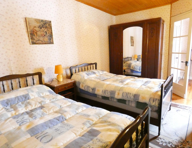 Maison - 245 m² - 7 pièces