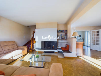 Maison traditionnelle - 145 m² - 7 pièces