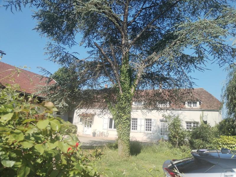 Maison - 162 m² - 8 pièces