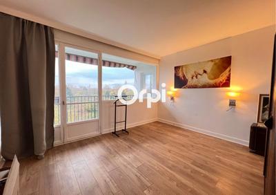 Appartement - 107 m² - 4 pièces