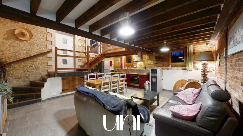 Maison - 630 m² - 30 pièces