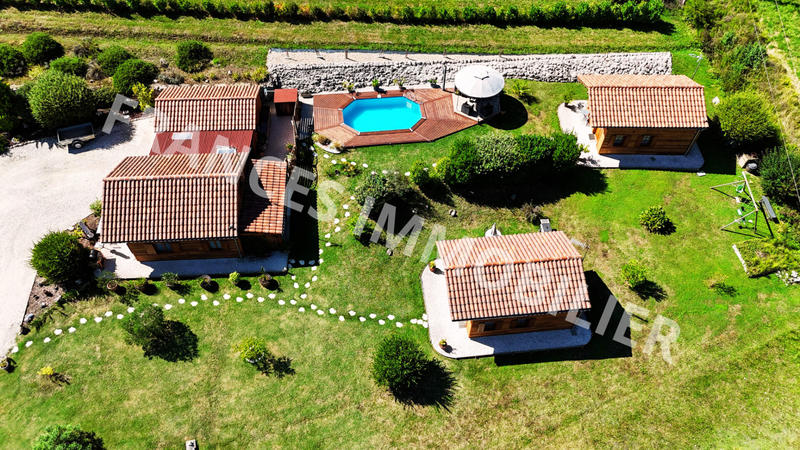 Maison - 112 m² - 9 pièces