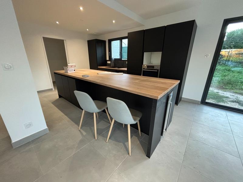 Maison - 141 m² - 6 pièces