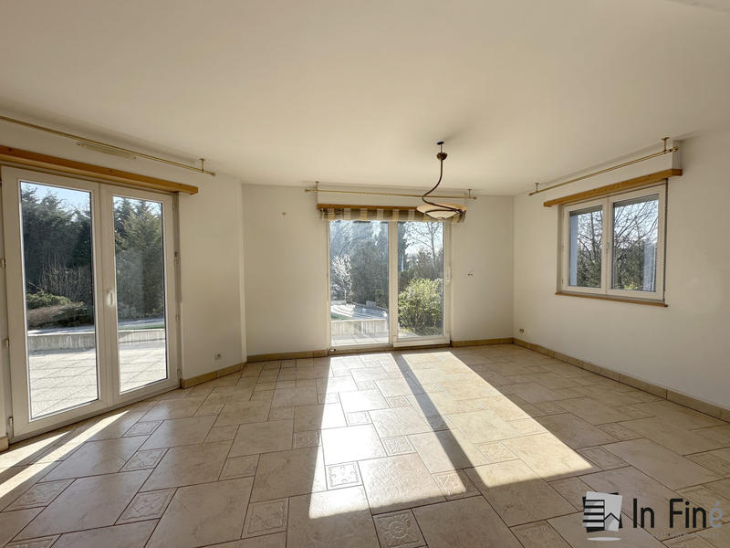 Maison - 145 m² - 6 pièces