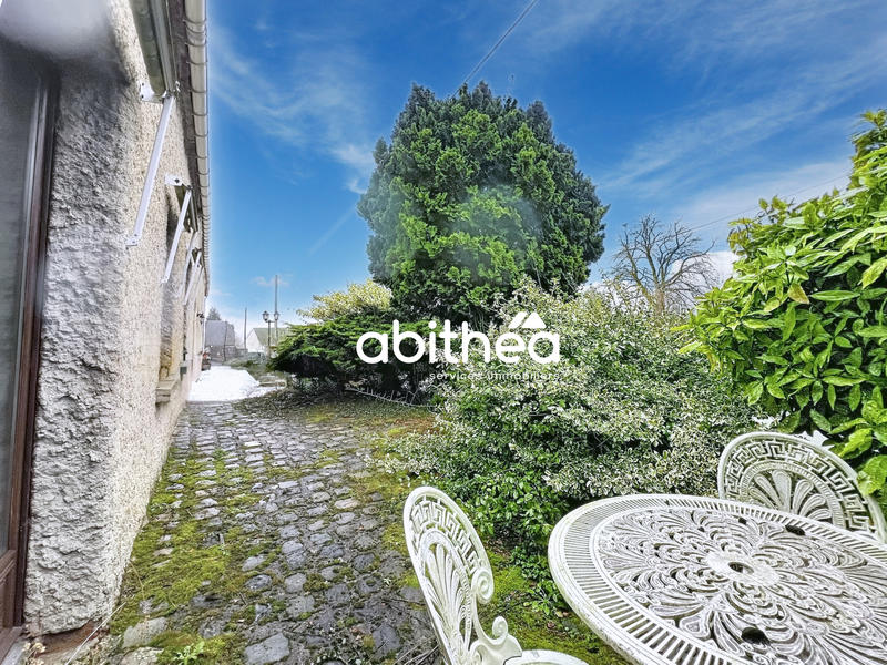 Maison - 180 m² - 8 pièces