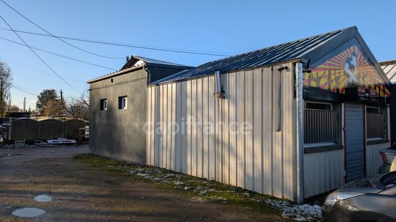 Local d'activité / Entrepôt - 440 m²