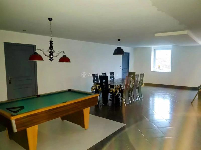 Maison - 205 m² - 5 pièces