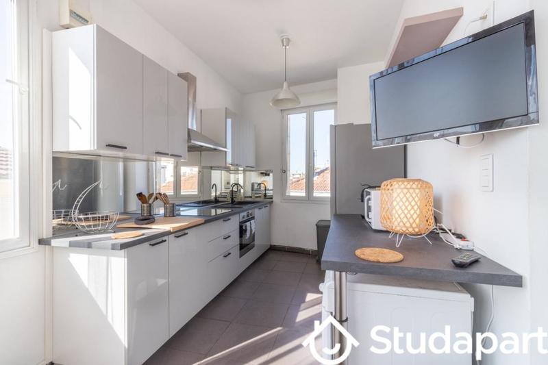 Chambre - 12 m² - 1 pièce