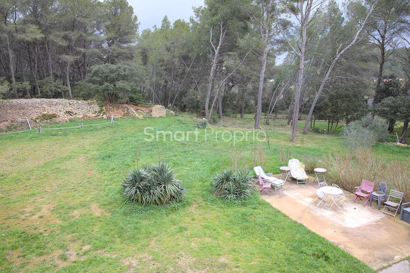 Propriété - 215 m² - 10 pièces