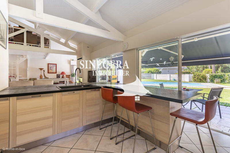 Villa - 165 m² - 6 pièces