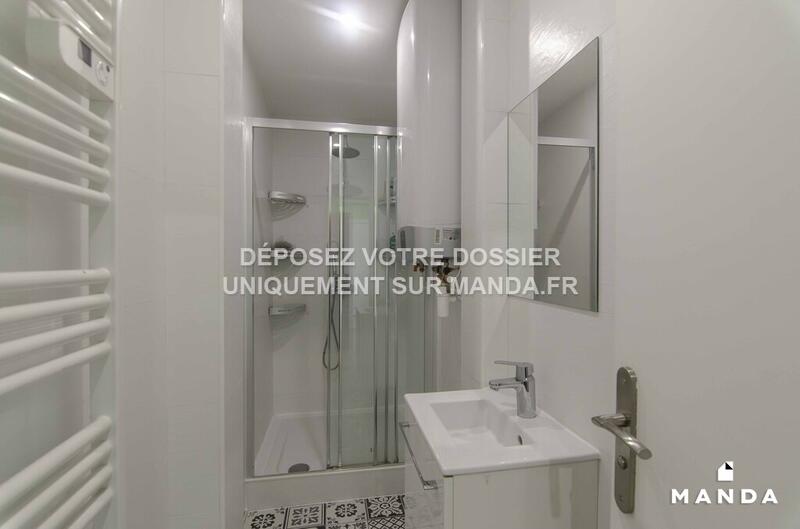 Chambre - 80 m² - 6 pièces