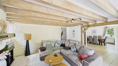 Maison - 140 m² - 6 pièces