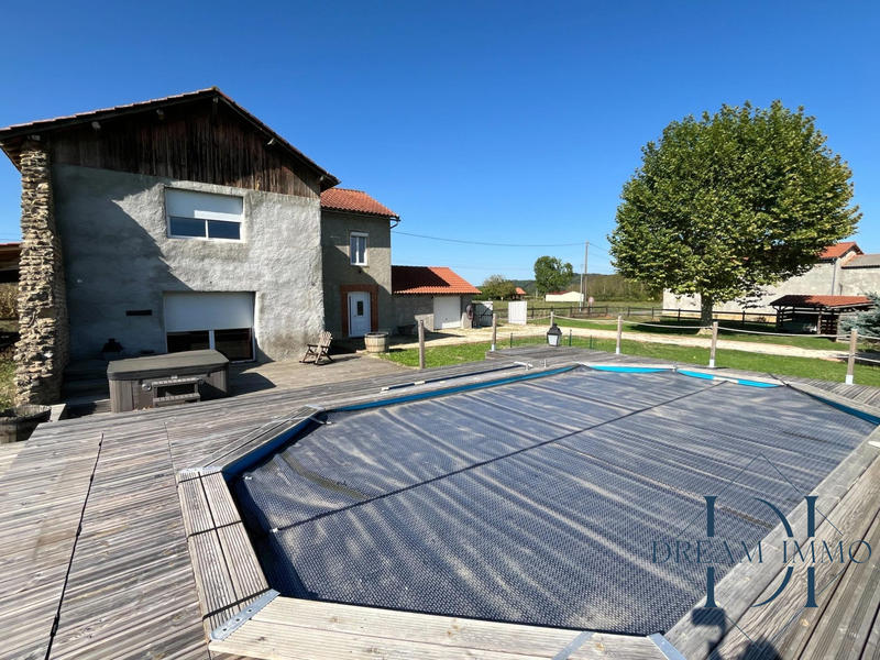 Maison - 168 m² - 4 pièces