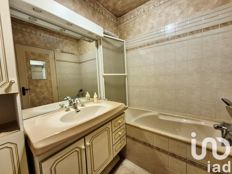 Appartement - 80 m² - 4 pièces