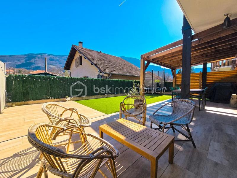 Maison - 105 m² - 4 pièces