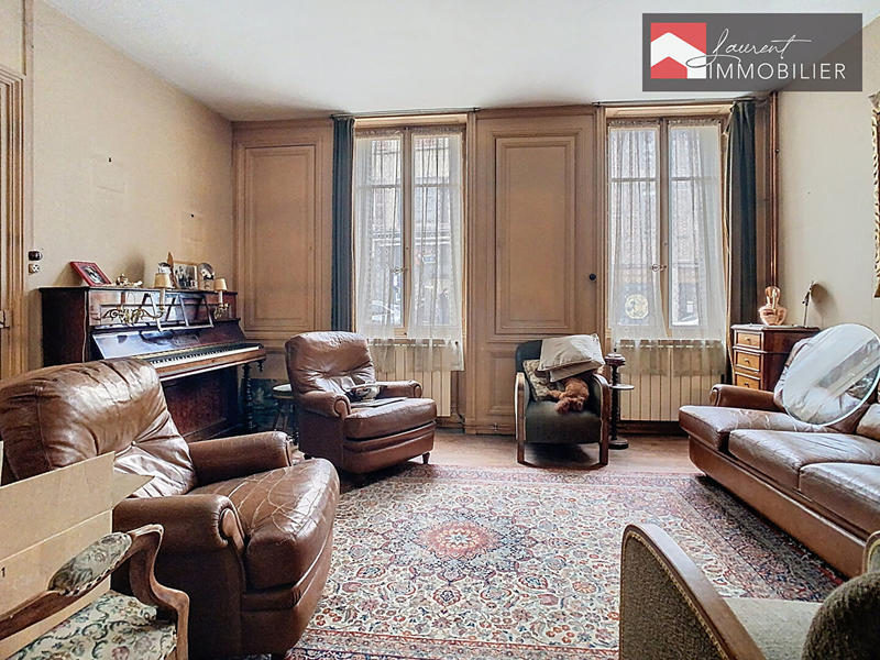 Maison - 178 m² - 9 pièces