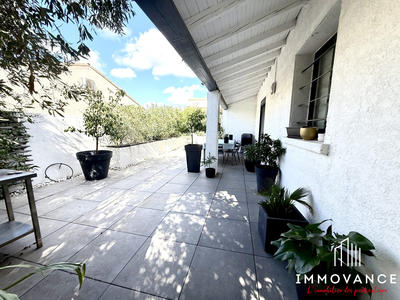 Maison - 190 m² - 8 pièces