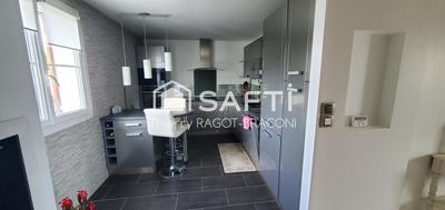 Maison - 105 m² - 6 pièces