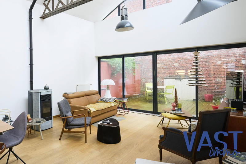 Loft - 127 m² - 4 pièces