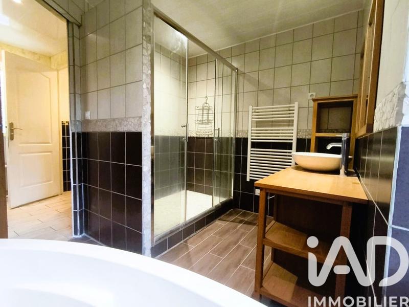 Maison - 104 m² - 4 pièces