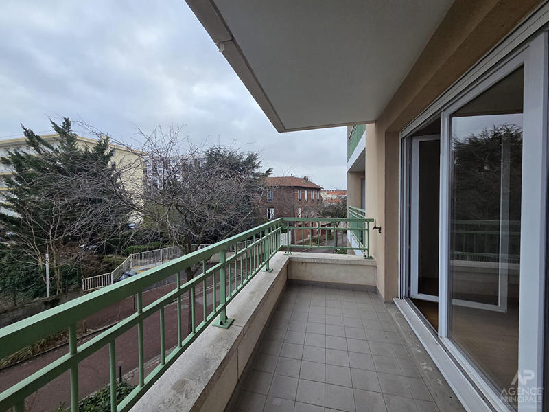 Appartement - 104 m² - 5 pièces