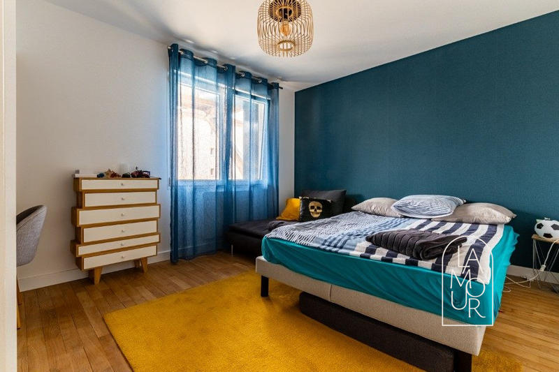 Appartement - 155 m² - 7 pièces