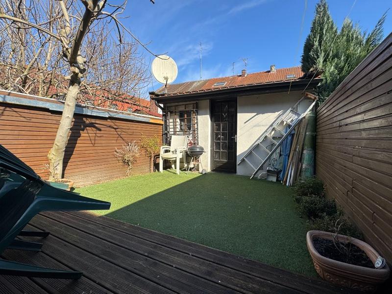 Maison - 95 m² - 4 pièces