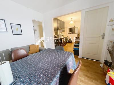 Appartement - 100 m² - 6 pièces