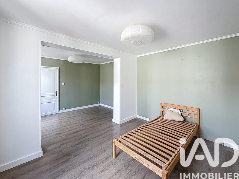 Maison - 147 m² - 9 pièces