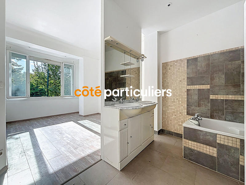 Appartement - 67 m² - 2 pièces