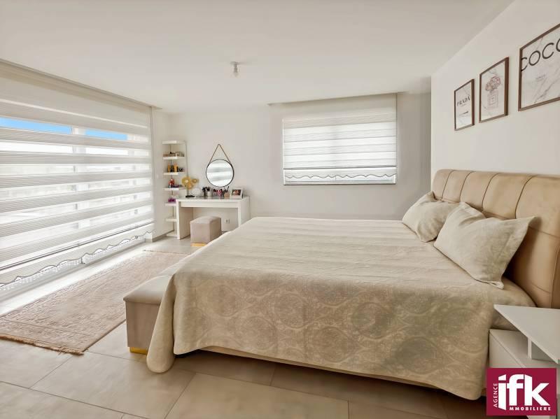 Maison - 165 m² - 6 pièces