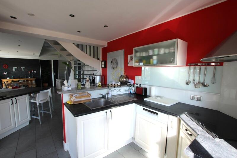 Maison - 135 m² - 5 pièces