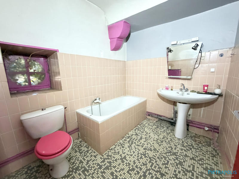 Appartement - 93 m² - 4 pièces