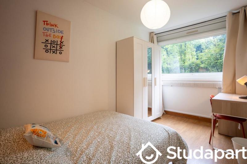 Chambre - 10 m² - 1 pièce