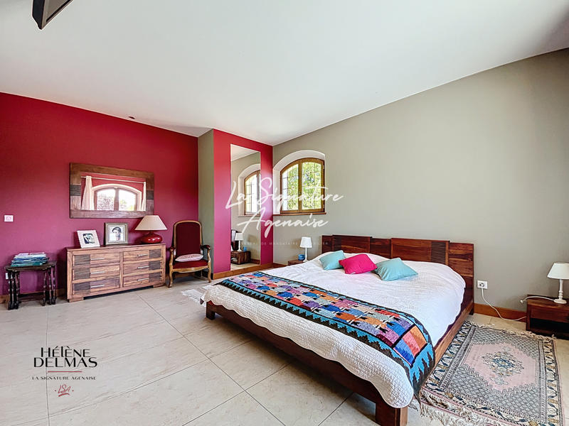 Maison - 520 m² - 8 pièces