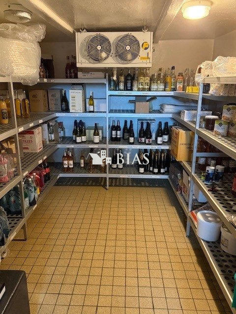 Fonds de commerce - Local commercial - 150 m²